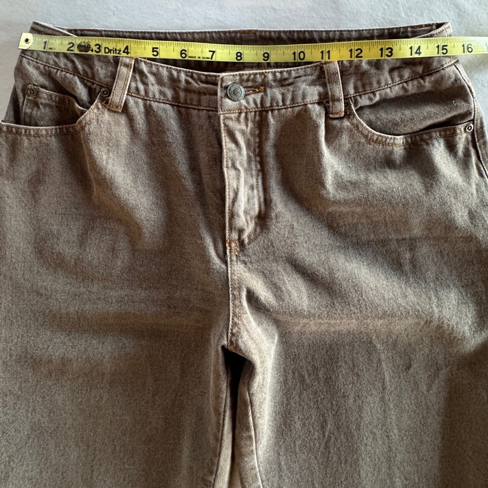 Newport News Taupe Brown Ruched Tapered Leg Denim Jeans (10) - Picture 6 of 16